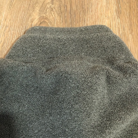 The North Face Grey Fleece Half Zip Pullover - Picture 4 of 13